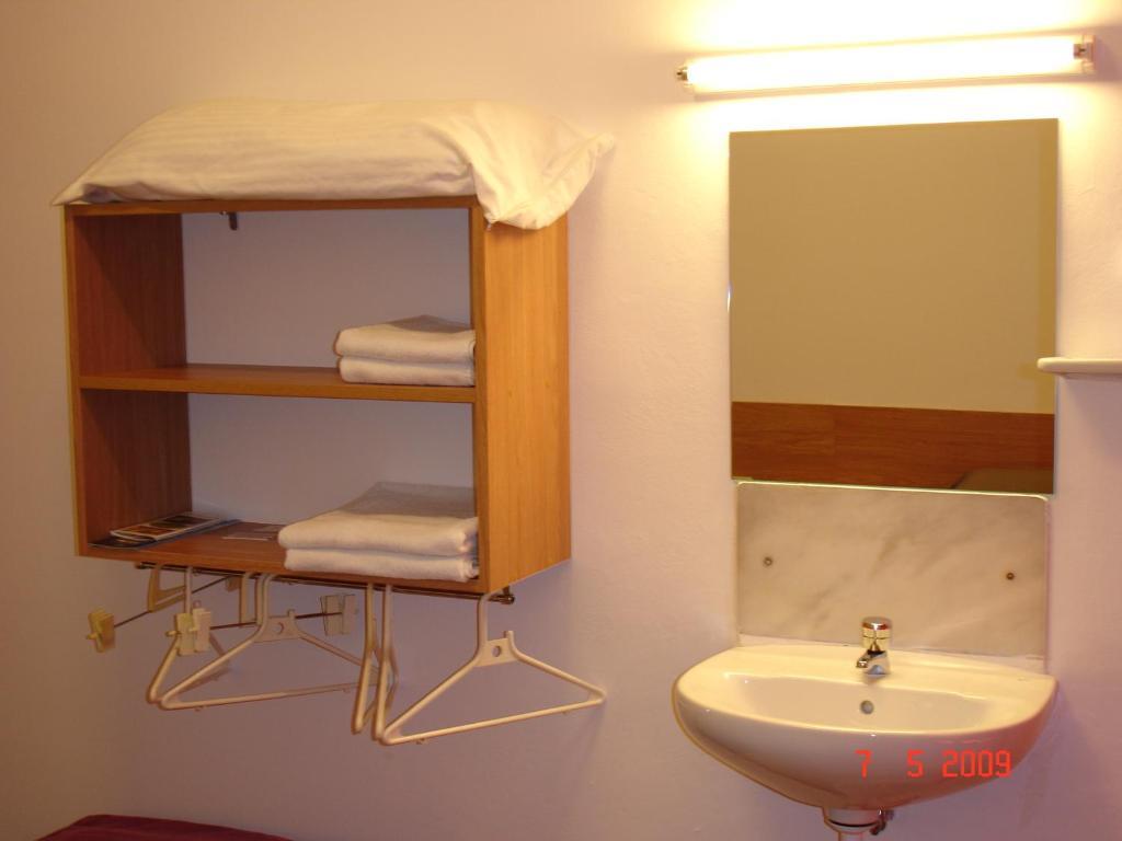 Hostal Can Blanco Sarriá de Ter Екстериор снимка