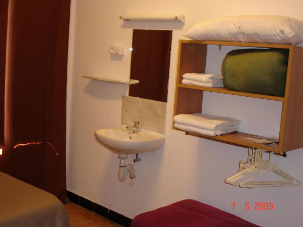 Hostal Can Blanco Sarriá de Ter Екстериор снимка