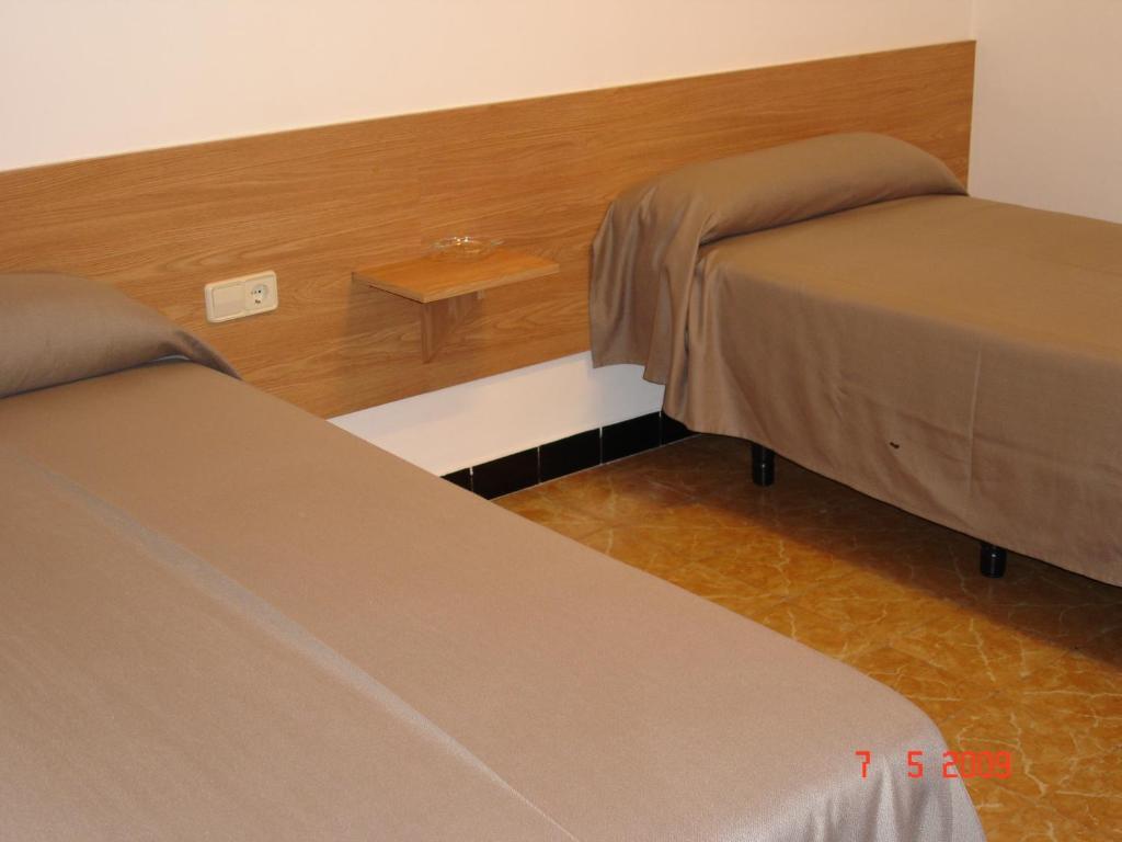 Hostal Can Blanco Sarriá de Ter Екстериор снимка